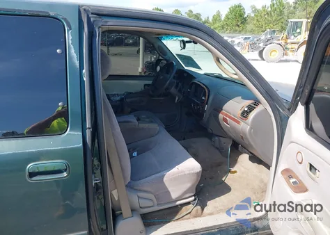 2003 Toyota Tundra Limited V8 z USA, uszkodzony, nr VIN 5TBRT38103S374213